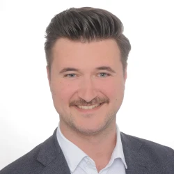 Mag. Andreas Lange